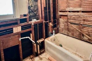 The-Dream-Team-Construction-Bathroom-Remodeling-007